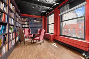 227 W 17th St, New York City, NY 10011 - Photo 23