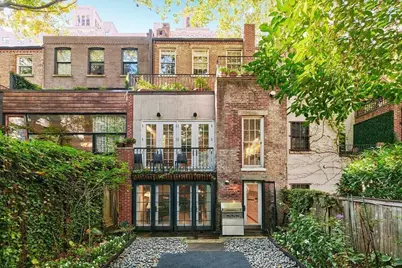 453 W 24th Street, New York, NY 10011 - Photo 3