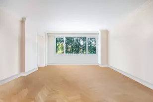 24 Central Park S, New York City, NY 10019 - Photo 3