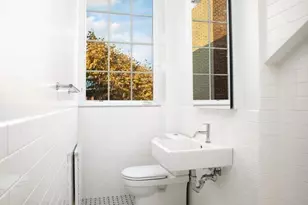 46 Commerce St, New York City, NY 10014 - Photo 9