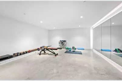 328 W 108th Street, New York City, NY 10025 - Photo 35