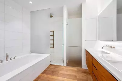 328 W 108th Street, New York City, NY 10025 - Photo 21