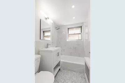 333 E 46th Street #11H, New York, NY 10017 - Photo 7