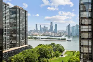 333 E 46th St, New York City, NY 10017 - Photo 9