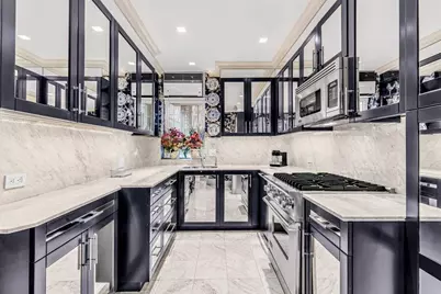 781 Fifth Avenue #701, New York City, NY 10022 - Photo 9