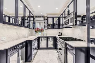 781 5th Ave, New York City, NY 10022 - Photo 9