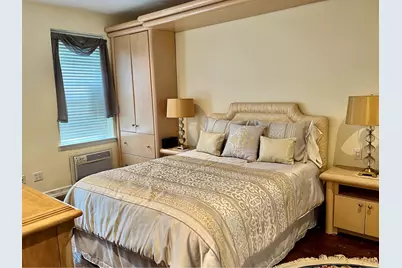 235 W 70th Street #3E, New York City, NY 10023 - Photo 3