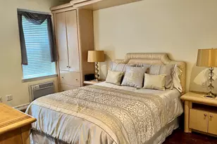 235 W 70th St, New York City, NY 10023 - Photo 3