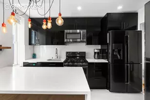 39-50 52nd St, New York City, NY 11377 - Photo 3