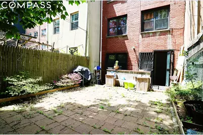 990 Halsey Street, New York City, NY 11207 - Photo 9