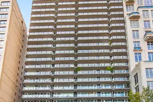 210 Central Park S, New York City, NY 10019 - Photo 9