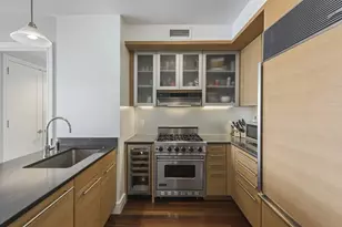 30 West St, New York City, NY 10004 - Photo 3