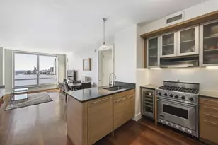 30 West St, New York City, NY 10004 - Photo 1