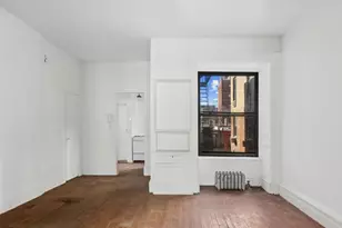 44 W 96th St, New York City, NY 10025 - Photo 5