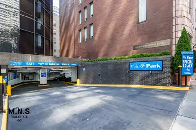 265 E 66th Street #37-E, New York City, NY 10065 - Photo 3