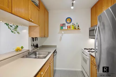 4-74 48th Avenue #8-F, New York City, NY 11109 - Photo 5