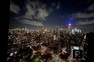 330 E 38th St, New York City, NY 10016 - Photo 5