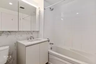 37-14 36th St, New York City, NY 11101 - Photo 7