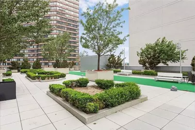 635 W 42nd Street #11J, New York City, NY 10036 - Photo 17