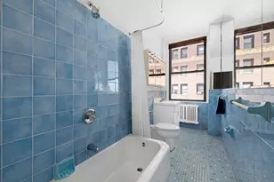 210 W 90th St, New York City, NY 10024 - Photo 7