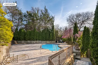 84-01 Midland Parkway, New York City, NY 11432 - Photo 31
