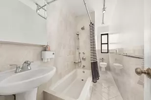 210 W 103rd St, New York City, NY 10025 - Photo 7