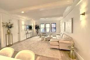 140 W 58th St, New York City, NY 10019 - Photo 3