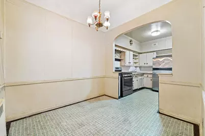 61 E 54th Street, New York City, NY 11203 - Photo 5