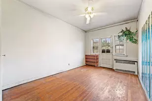 61 E 54th St, New York City, NY 11203 - Photo 7