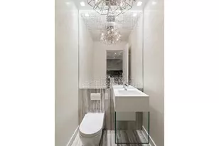 130 W 19th St, New York City, NY 10011 - Photo 9