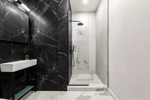 406 Midwood St, New York City, NY 11225 - Photo 5