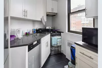 225 E 36th Street #9M, New York City, NY 10016 - Photo 3
