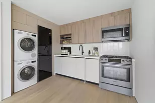 229 Hawthorne St, New York City, NY 11225 - Photo 3