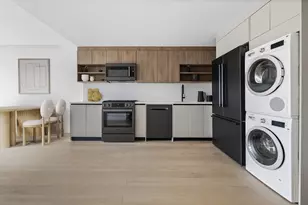 229 Hawthorne St, New York City, NY 11225 - Photo 3