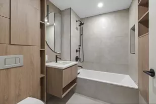 229 Hawthorne St, New York City, NY 11225 - Photo 5