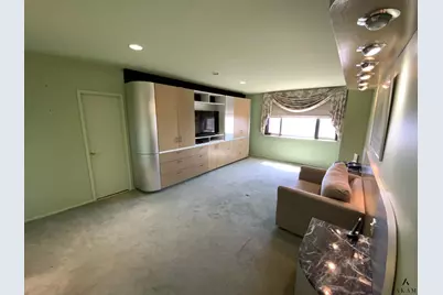 270-10 Grand Central Parkway #33-O, New York City, NY 11005 - Photo 17