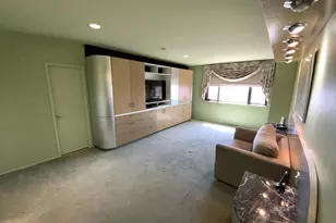 270-10 Grand Central Pkwy, New York City, NY 11005 - Photo 17