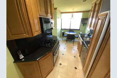 270-10 Grand Central Parkway #33-O, New York City, NY 11005 - Photo 9