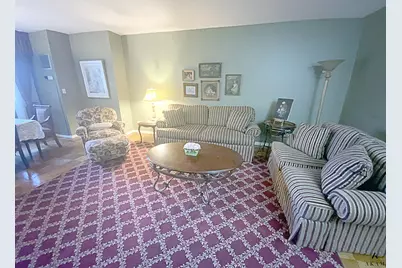 270-10 Grand Central Parkway #2L, New York City, NY 11005 - Photo 3