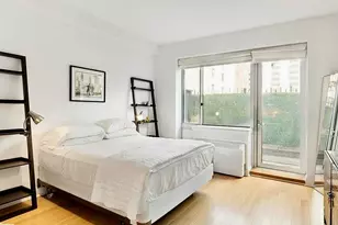 505 W 47th St, New York City, NY 10036 - Photo 3