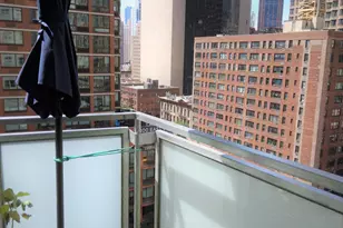 300 E 40th St, New York City, NY 10016 - Photo 7