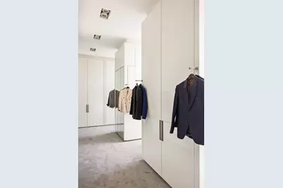 845 United Nations Plaza #82-CD, New York City, NY 10017 - Photo 19