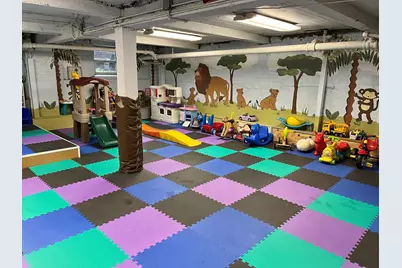 86-10 34th Avenue #613, New York City, NY 11372 - Photo 11