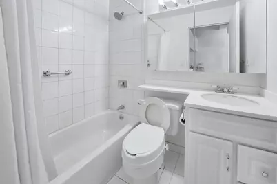 372 5th Avenue #8L, New York City, NY 10018 - Photo 5