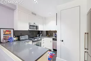 320 E 42nd St, New York City, NY 10017 - Photo 5