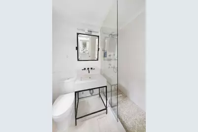 750 Park Avenue #16D, New York City, NY 10021 - Photo 9