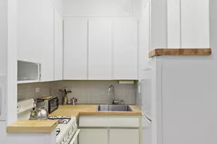 12 Beekman Pl, New York City, NY 10022 - Photo 11