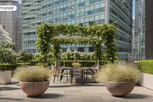 100 E 53rd St, New York, NY 10022 - Photo 3