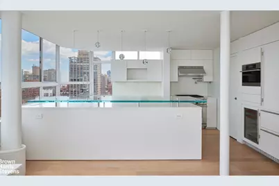 110 E 71st Street #19, New York City, NY 10021 - Photo 5