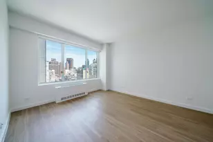 321 W 37th St, New York City, NY 10018 - Photo 5